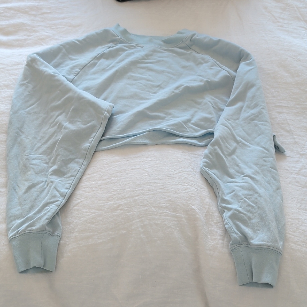 Alo Light Blue Cropped Sweatshirt